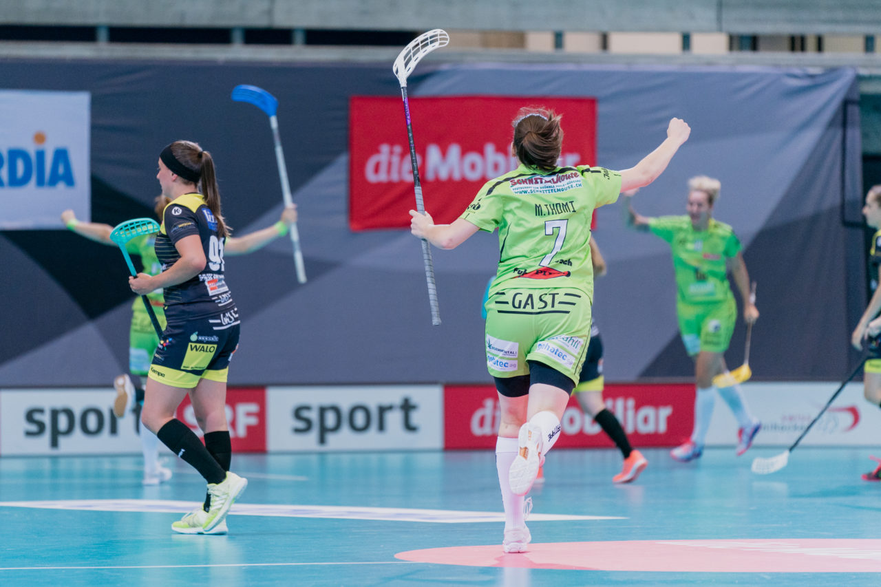 Supercup Final 4, 2. Halbfinal Frauen, Switzerland: 29.08.2020, Zürich, Saalsporthalle, die Skorps bejubeln das 0:2

Credit: Claudio Schwarz, unihockey-fotos.ch