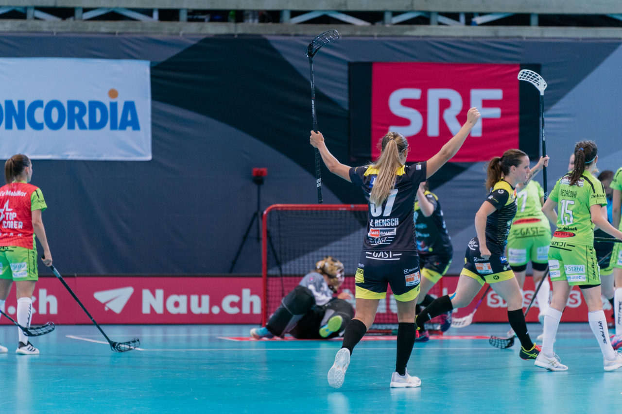 Supercup Final 4, 2. Halbfinal Frauen, Switzerland: 29.08.2020, Zürich, Saalsporthalle, Simone Wyss (Nr. 10, Wizards Bern Burgdorf) jubelt

Credit: Claudio Schwarz, unihockey-fotos.ch