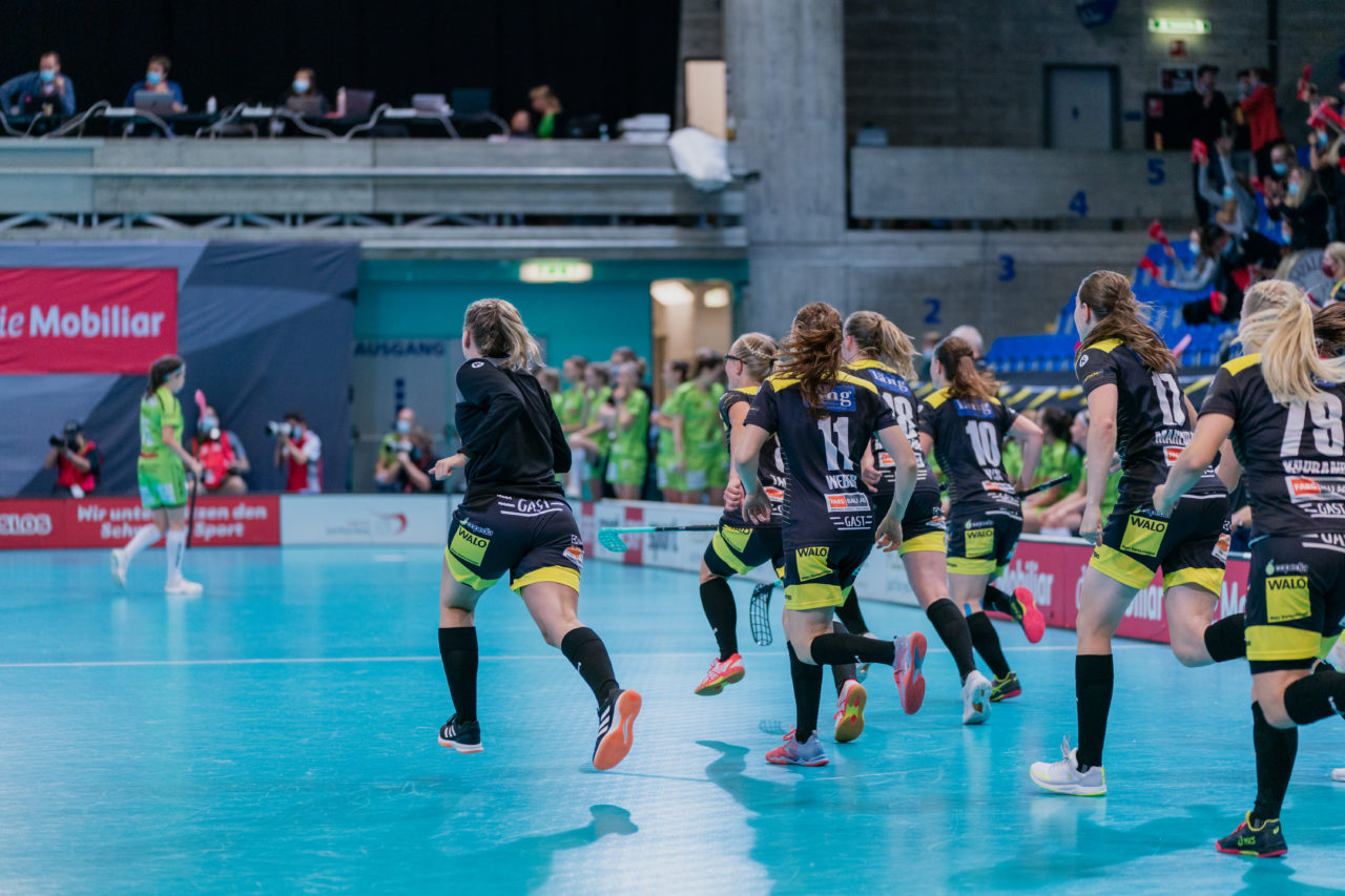 Supercup Final 4, 2. Halbfinal Frauen, Switzerland: 29.08.2020, Zürich, Saalsporthalle, die Wizards jubeln

Credit: Claudio Schwarz, unihockey-fotos.ch