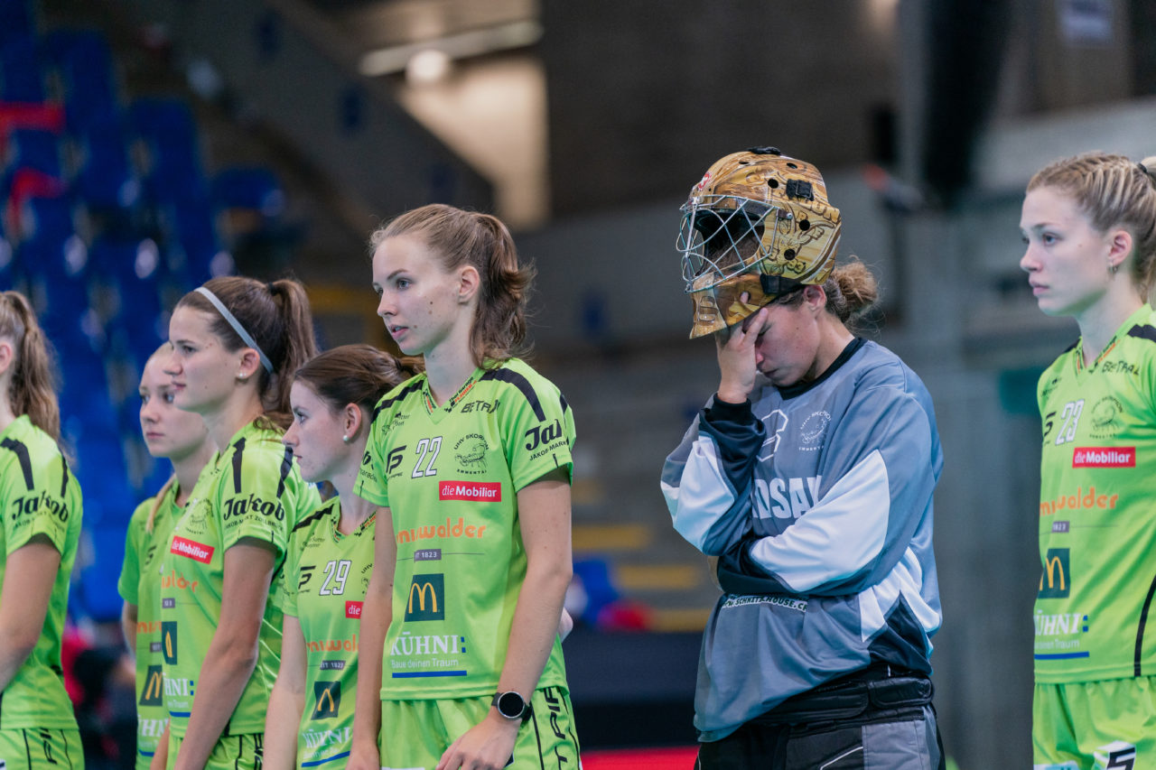 Supercup Final 4, 2. Halbfinal Frauen, Switzerland: 29.08.2020, Zürich, Saalsporthalle, Helen Bircher (Nr. 28, Skorpion Emmental Zollbrück) ist enttäuscht

Credit: Claudio Schwarz, unihockey-fotos.ch