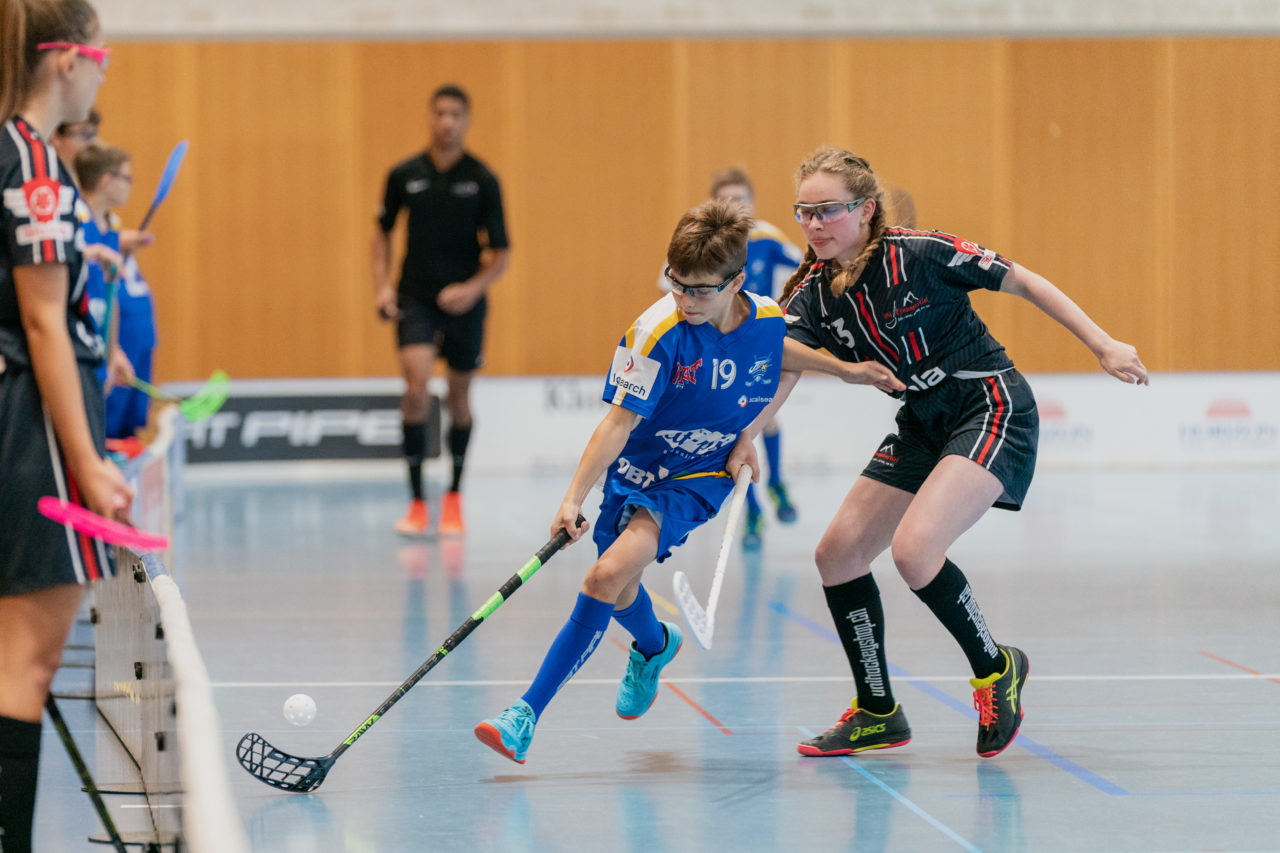 Junior/-innen U14/17 B Runde 1 2020/21, Switzerland: 27.09.2020, Kloten, Ruebisbach

Credit: Claudio Schwarz, unihockey-fotos.ch
