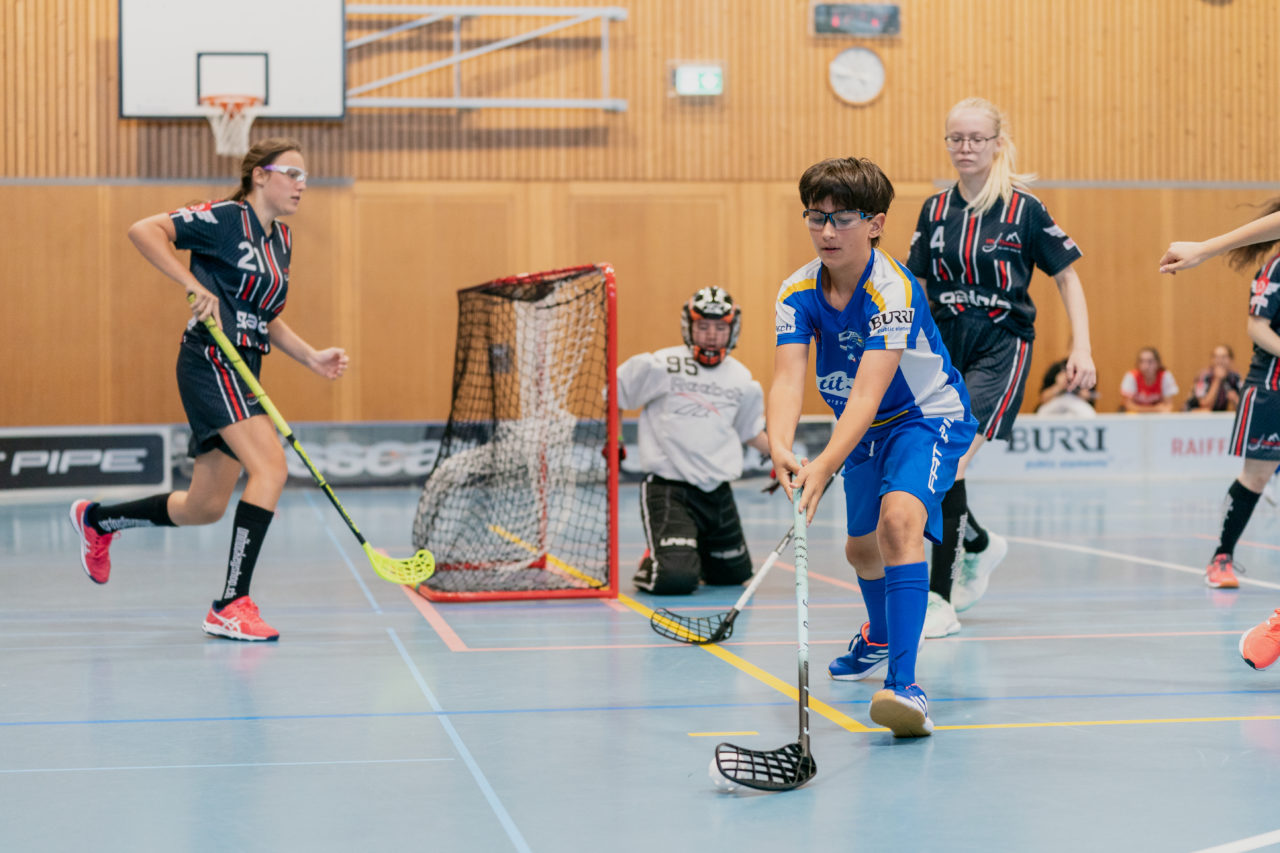 Junior/-innen U14/17 B Runde 1 2020/21, Switzerland: 27.09.2020, Kloten, Ruebisbach

Credit: Claudio Schwarz, unihockey-fotos.ch