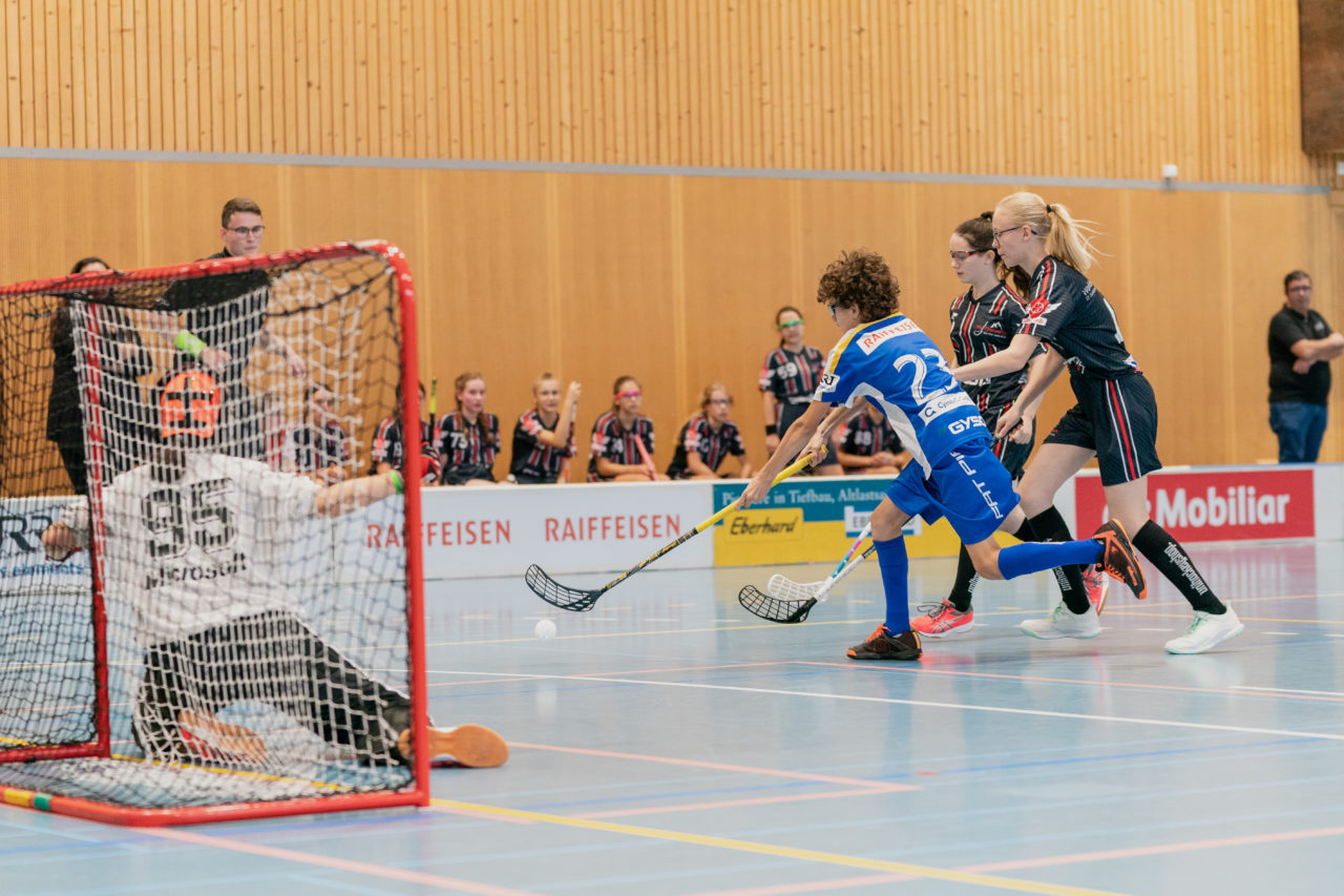 Junior/-innen U14/17 B Runde 1 2020/21, Switzerland: 27.09.2020, Kloten, Ruebisbach

Credit: Claudio Schwarz, unihockey-fotos.ch