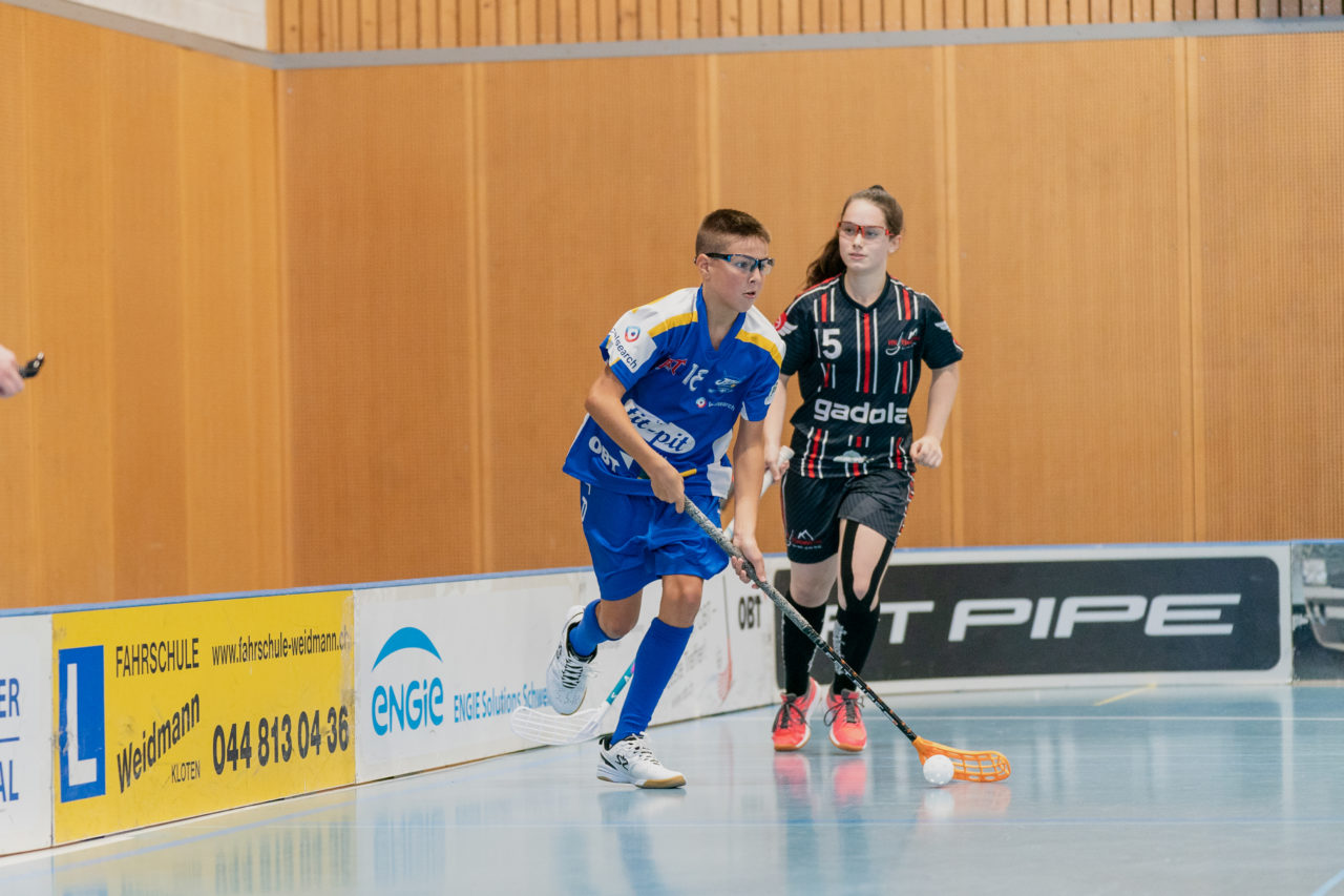 Junior/-innen U14/17 B Runde 1 2020/21, Switzerland: 27.09.2020, Kloten, Ruebisbach

Credit: Claudio Schwarz, unihockey-fotos.ch