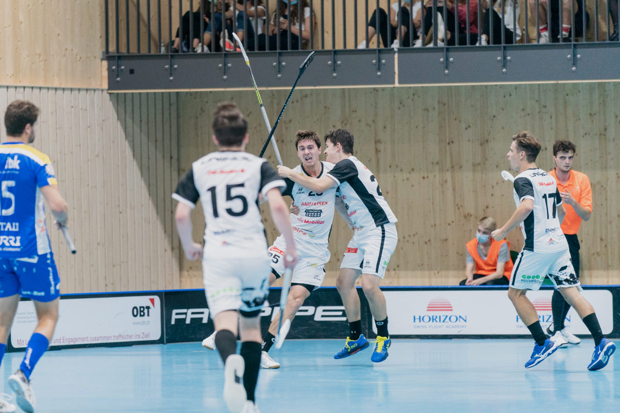 Männer NLB Runde 2 2020/21, Switzerland: 20.09.2020, Kloten, Stighag, Claudio Stucki (Nr. 25, UHC Sarganserland) jubelt

Credit: Claudio Schwarz, unihockey-fotos.ch