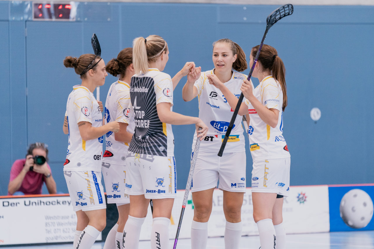 Frauen NLA 1. Runde 2020/21, Switzerland: 12.09.2020, Frauenfeld, Kantihalle, Torjubel Jets zum 0:1

Credit: Claudio Schwarz, unihockey-fotos.ch