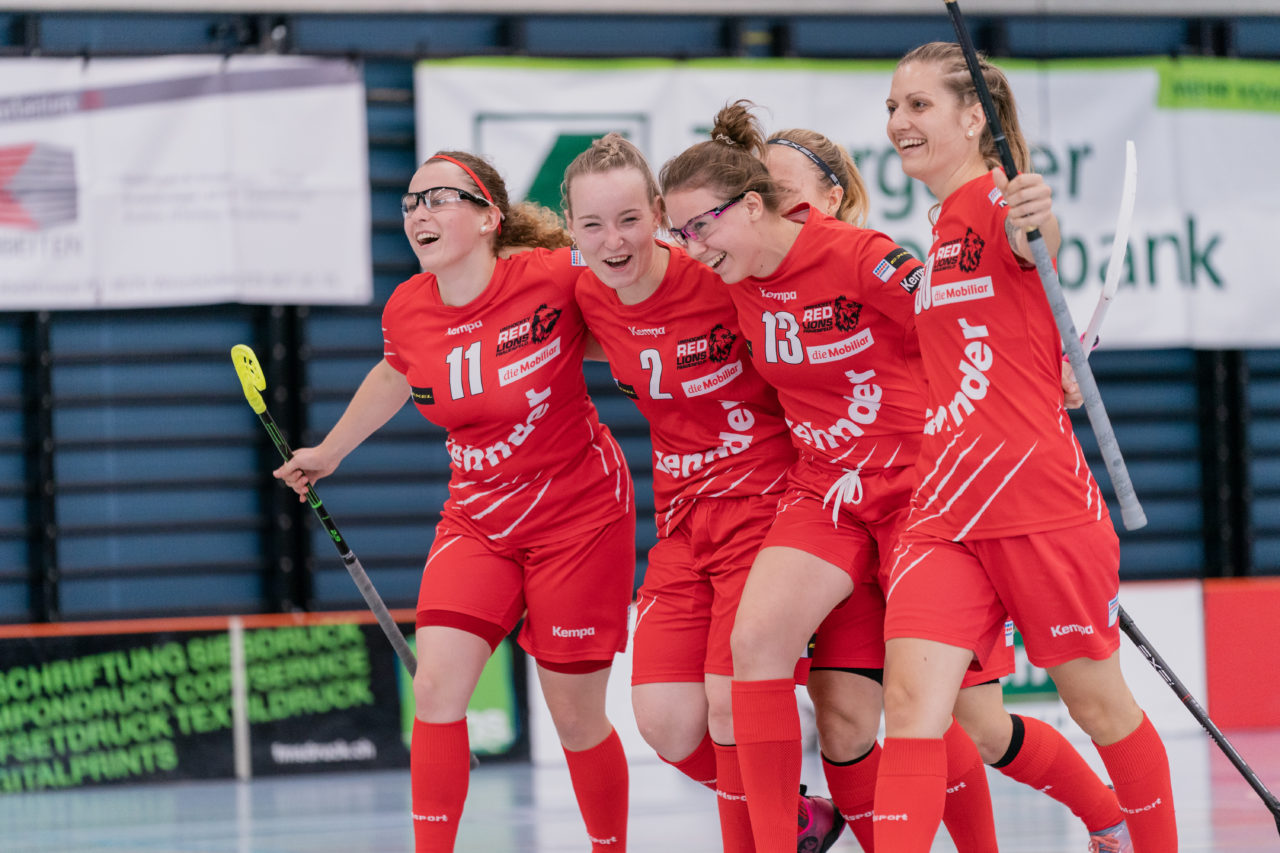 Frauen NLA 1. Runde 2020/21, Switzerland: 12.09.2020, Frauenfeld, Kantihalle, die Red Lions jubeln

Credit: Claudio Schwarz, unihockey-fotos.ch