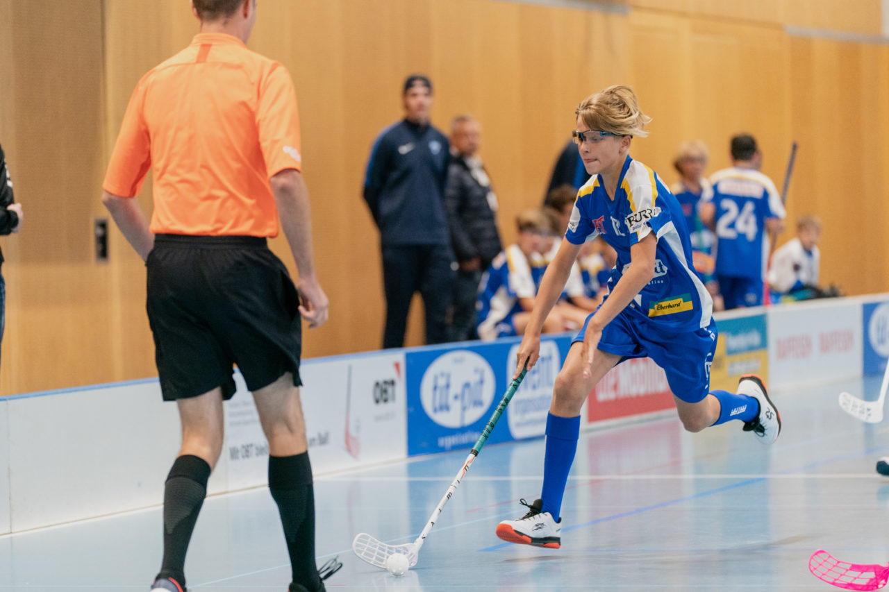Junior/-innen U14/17 B Runde 1 2020/21, Switzerland: 27.09.2020, Kloten, Ruebisbach

Credit: Claudio Schwarz, unihockey-fotos.ch