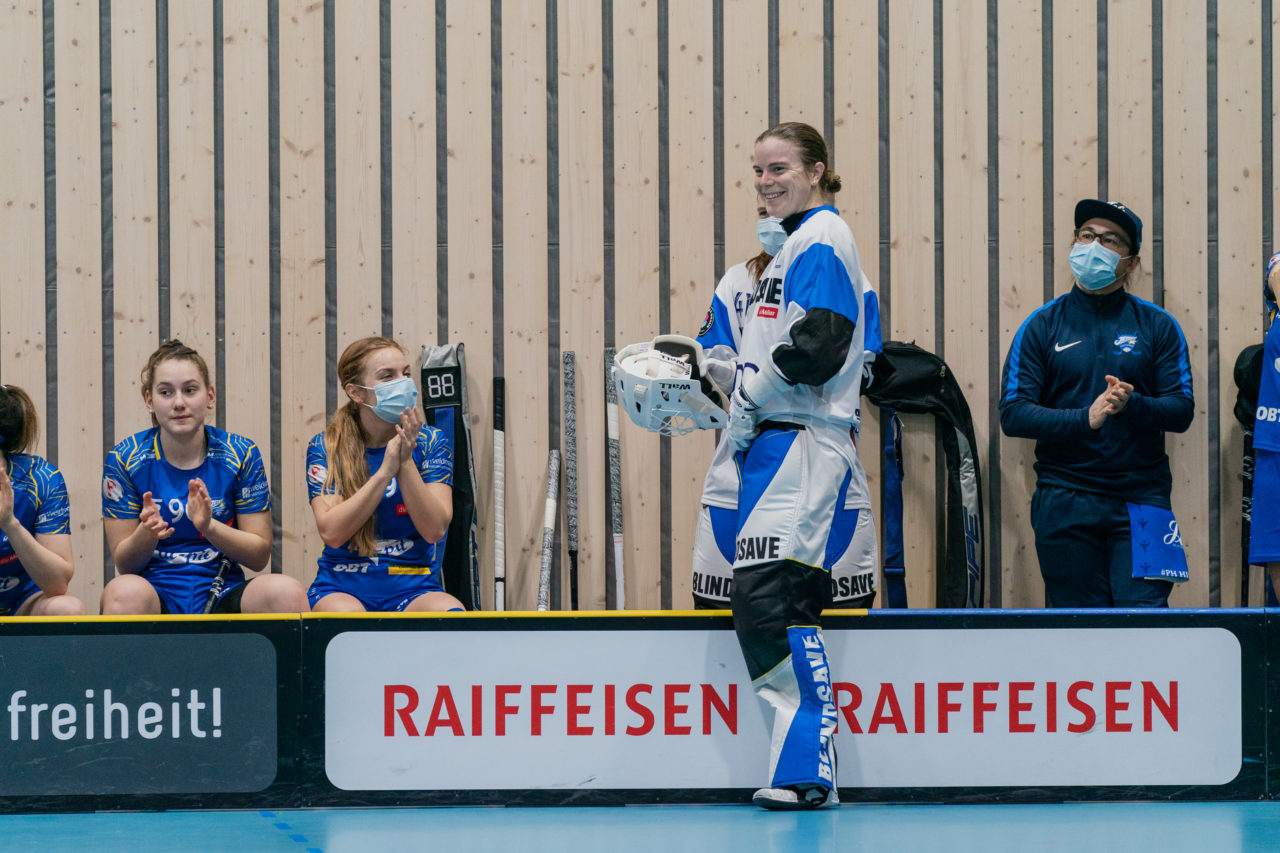 Frauen NLA Runde 10 2020/21, Switzerland: 16.01.2021, Kloten, Stighag, Monika Schmid (Nr. 29, Kloten-Dietlikon Jets) in der Starting-Six

Credit: Claudio Schwarz, unihockey-fotos.ch