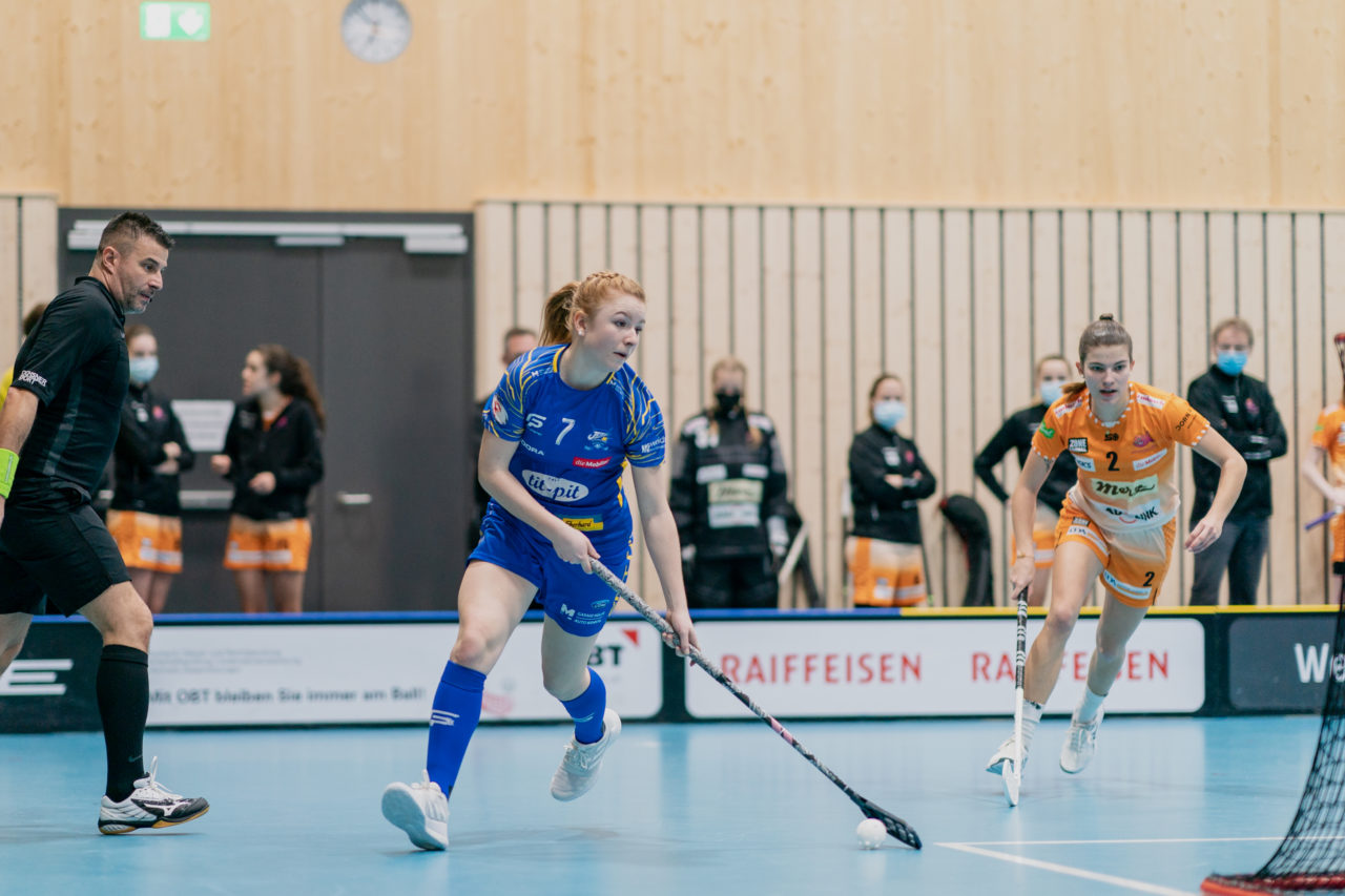 Frauen NLA Runde 10 2020/21, Switzerland: 16.01.2021, Kloten, Stighag, Rahel Rieder (Nr. 7, Kloten-Dietlikon Jets) am Ball

Credit: Claudio Schwarz, unihockey-fotos.ch