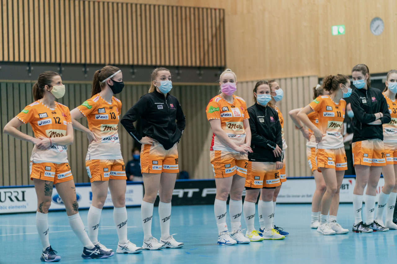 Frauen NLA Runde 10 2020/21, Switzerland: 16.01.2021, Kloten, Stighag, enttäuschte piranhas

Credit: Claudio Schwarz, unihockey-fotos.ch