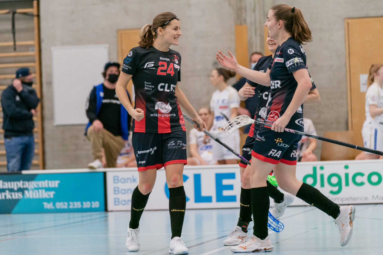 Frauen NLA Runde 8 2020/21, Switzerland: 09.01.2021, Winterthur, Oberseen, Hana Konickova (Nr. 24, Red Ants Rychenberg Winterthur) jubelt

Credit: Claudio Schwarz, unihockey-fotos.ch