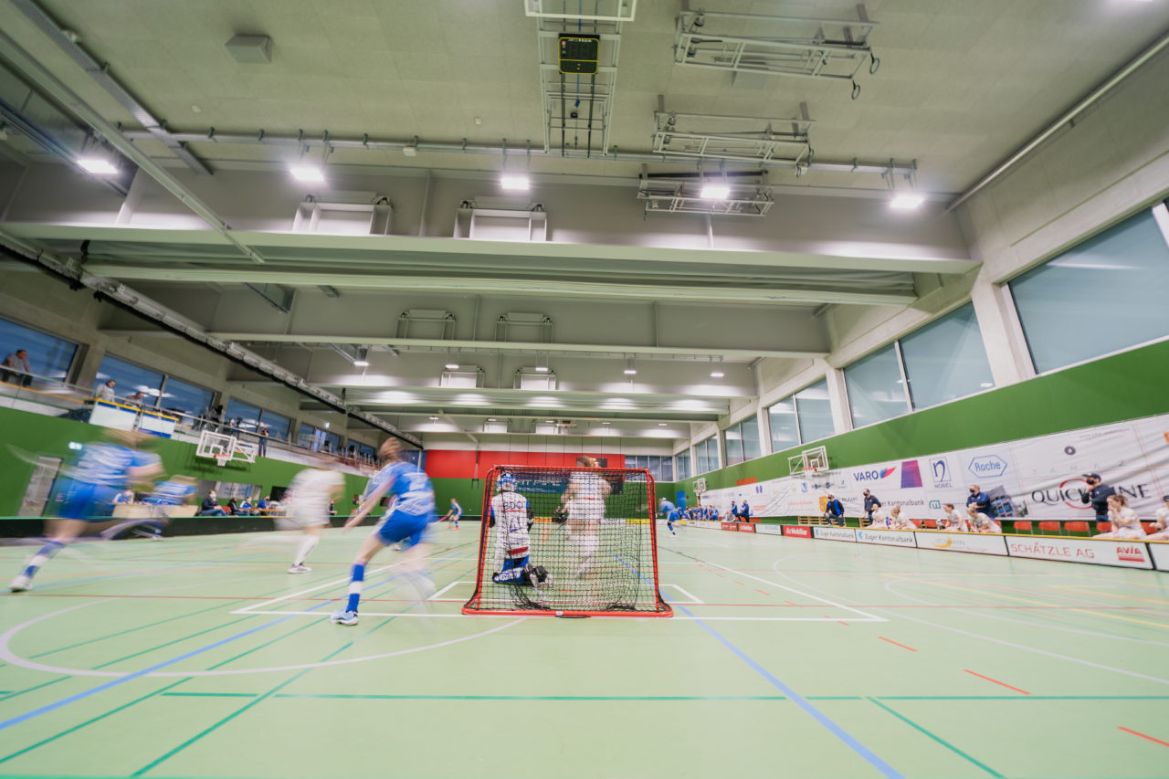 Frauen NLA Gruppe 1 Runde 13 2020/21 , Switzerland: 13.02.2021, Zug, Dreifachsporthalle Kantonsschule Zug, das Spiel in Zug läuft

Credit: Claudio Schwarz, unihockey-fotos.ch
Instagram: @purzlbaum | @unihockeyfotos
