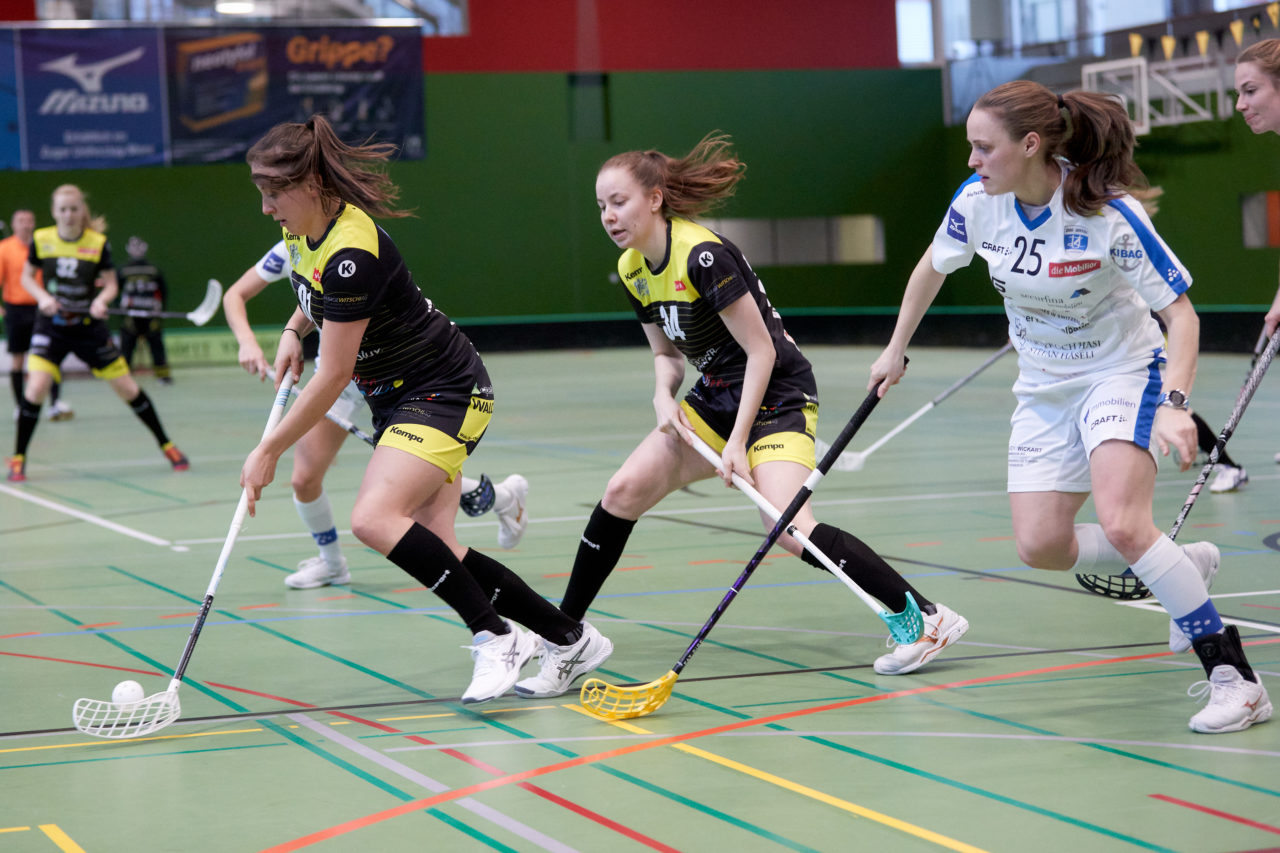 Frauen Playoff Viertelfinal drittes Spiel 
Zug United - Wizards Bern Burgdorf am 6. März 2021 in der Sporthalle der Kantonsschule Zug 
Bild: Michael Peter
