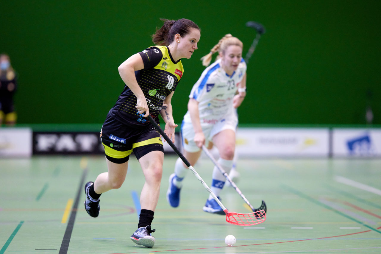 Frauen Playoff Viertelfinal drittes Spiel 
Zug United - Wizards Bern Burgdorf am 6. März 2021 in der Sporthalle der Kantonsschule Zug 
Bild: Michael Peter