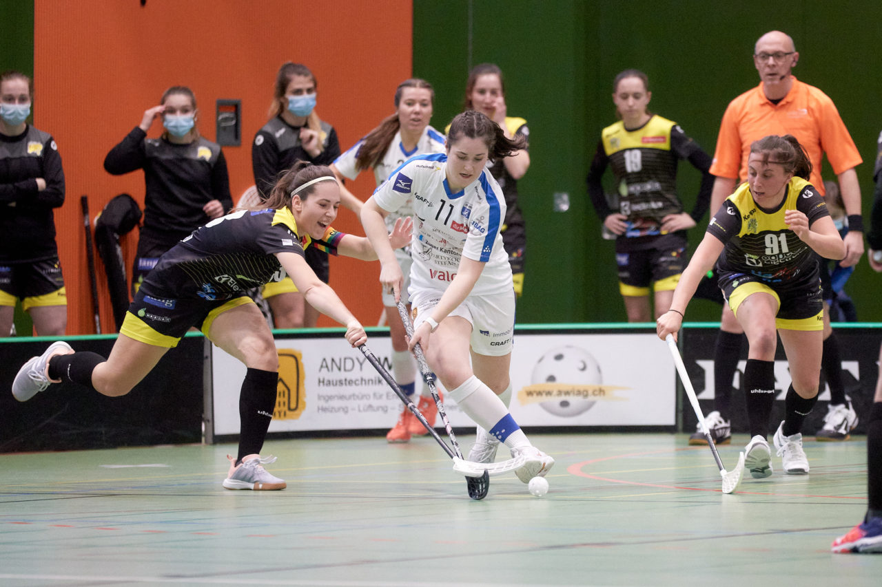 Frauen Playoff Viertelfinal drittes Spiel 
Zug United - Wizards Bern Burgdorf am 6. März 2021 in der Sporthalle der Kantonsschule Zug 
Bild: Michael Peter