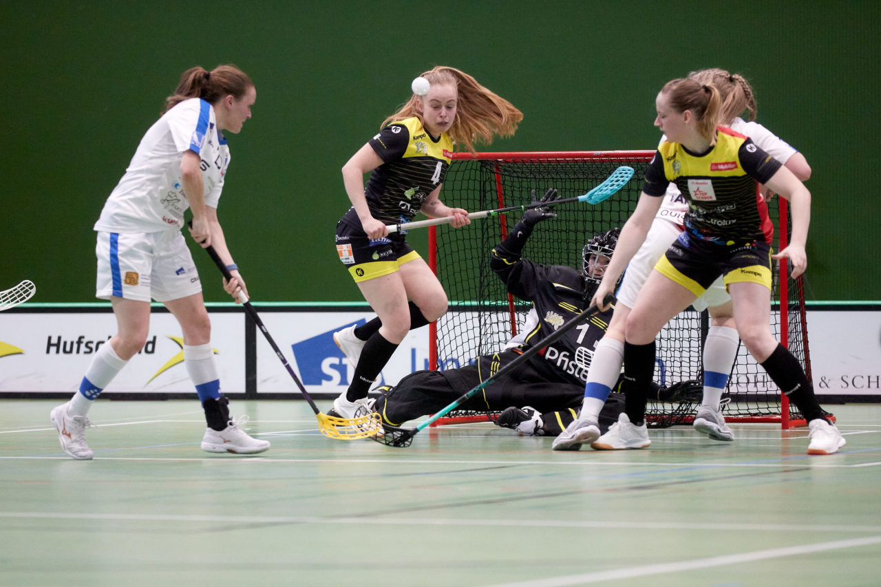 Frauen Playoff Viertelfinal drittes Spiel 
Zug United - Wizards Bern Burgdorf am 6. März 2021 in der Sporthalle der Kantonsschule Zug 
Bild: Michael Peter