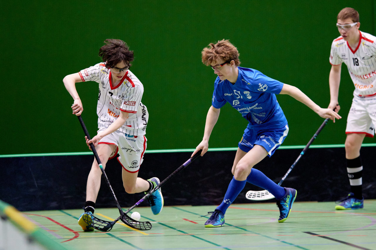 Testspiel Junioren U16A 
Zug United -  Chur Unihockey  am 21. März 2021 in der Sporthalle der Kantonsschule Zug 
Bild: Michael Peter