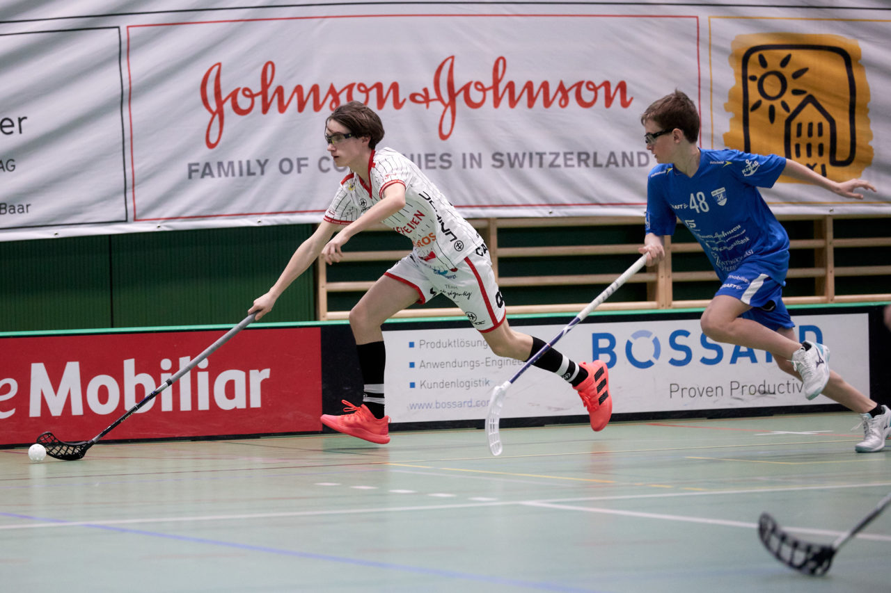 Testspiel Junioren U16A 
Zug United -  Chur Unihockey  am 21. März 2021 in der Sporthalle der Kantonsschule Zug 
Bild: Michael Peter