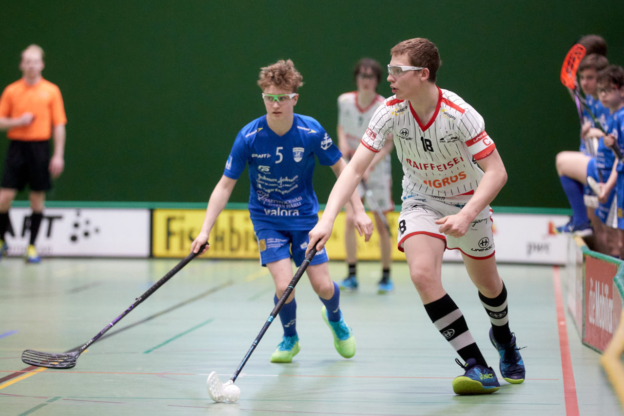 Testspiel Junioren U16A 
Zug United -  Chur Unihockey  am 21. März 2021 in der Sporthalle der Kantonsschule Zug 
Bild: Michael Peter