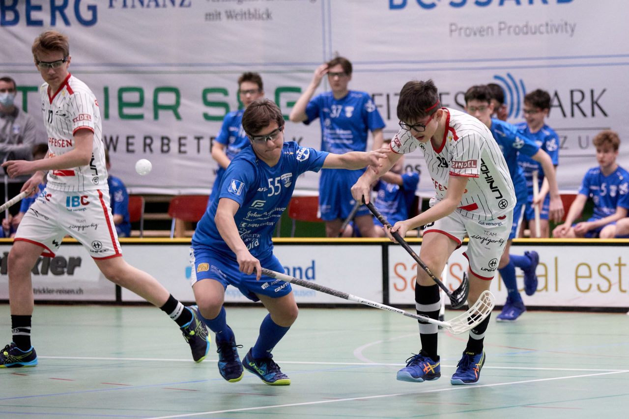 Testspiel Junioren U16A 
Zug United -  Chur Unihockey  am 21. März 2021 in der Sporthalle der Kantonsschule Zug 
Bild: Michael Peter