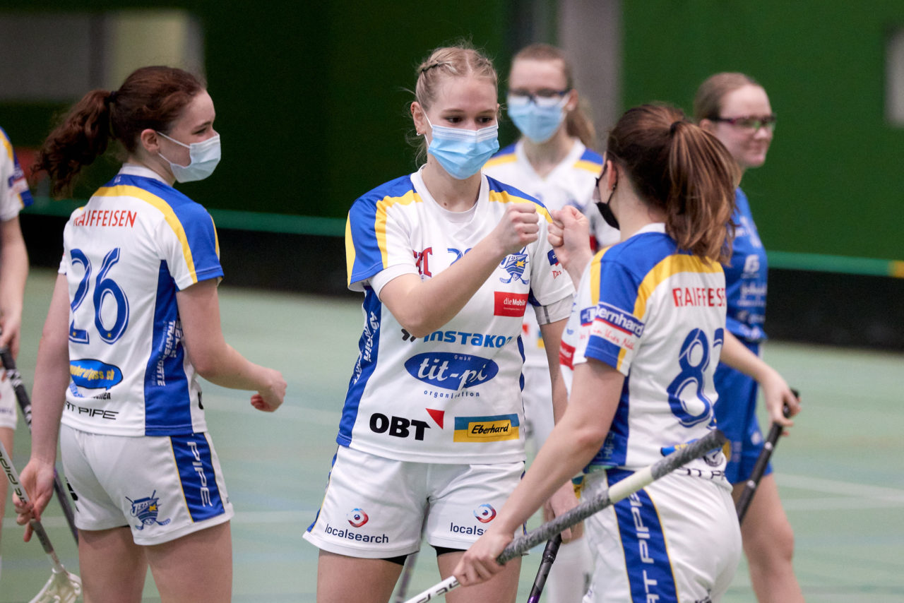 Testspiel Juniorinnen U21A 
Zug United -  Kloten-Dietlikon Jets  am 21. März 2021 in der Sporthalle der Kantonsschule Zug 
Bild: Michael Peter