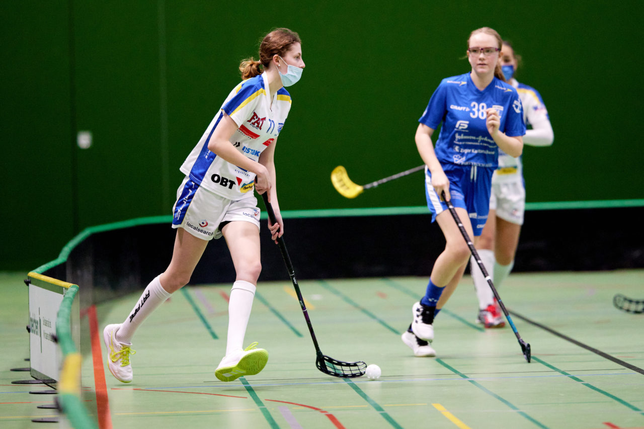 Testspiel Juniorinnen U21A 
Zug United -  Kloten-Dietlikon Jets  am 21. März 2021 in der Sporthalle der Kantonsschule Zug 
Bild: Michael Peter