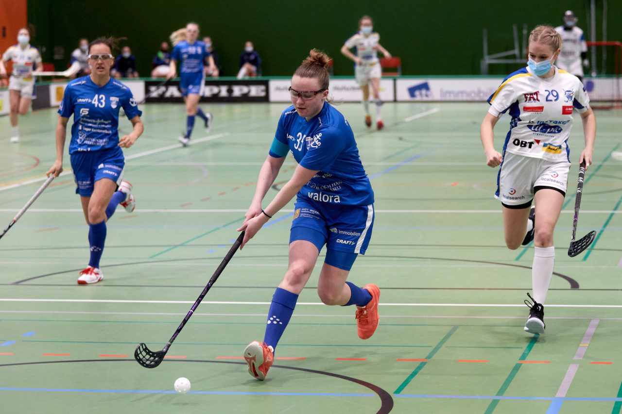 Testspiel Juniorinnen U21A 
Zug United -  Kloten-Dietlikon Jets  am 21. März 2021 in der Sporthalle der Kantonsschule Zug 
Bild: Michael Peter