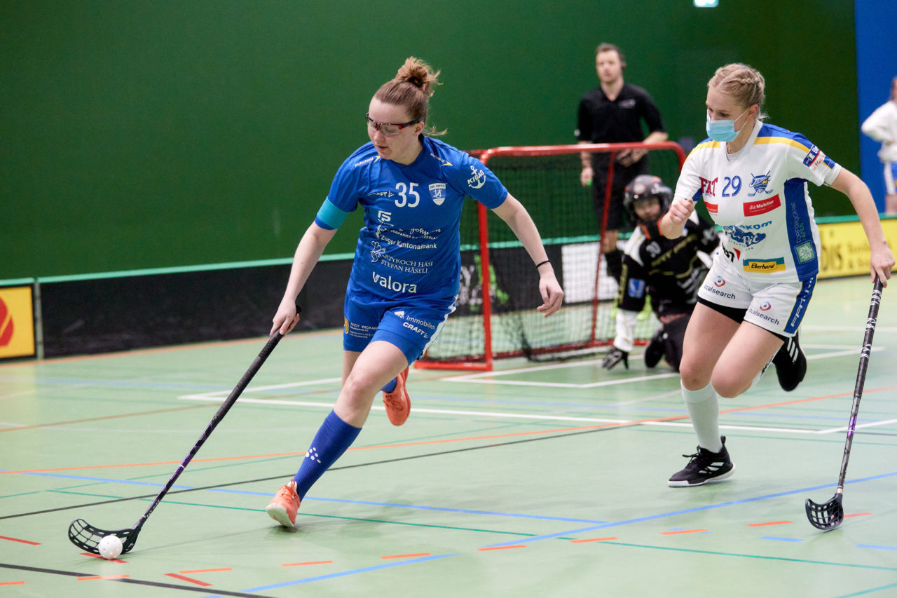 Testspiel Juniorinnen U21A 
Zug United -  Kloten-Dietlikon Jets  am 21. März 2021 in der Sporthalle der Kantonsschule Zug 
Bild: Michael Peter