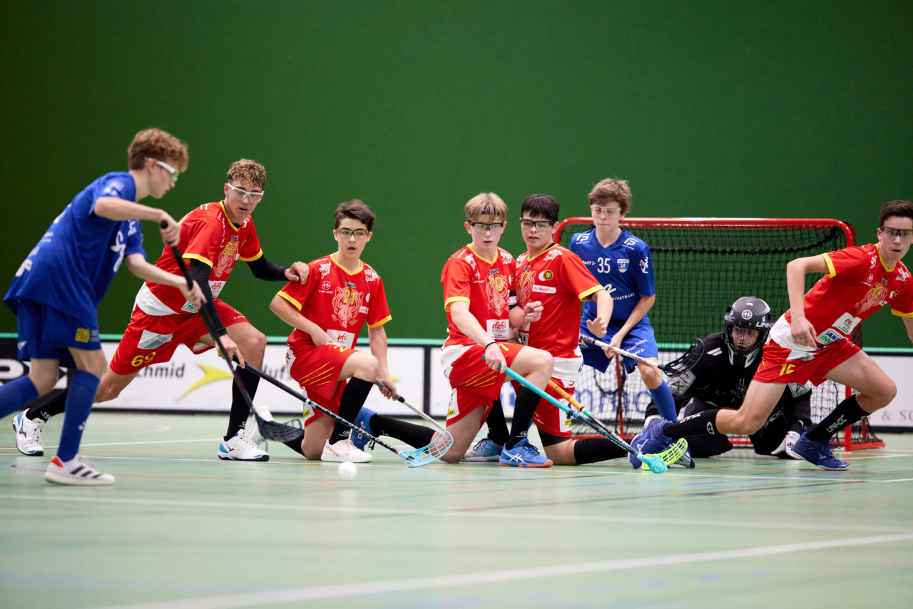 Junioren U16A
Zug United -  Unihockey Tigers Langnau am  26. September  2021 in der Sporthalle der Kantonsschule Zug 
Bild: Michael Peter