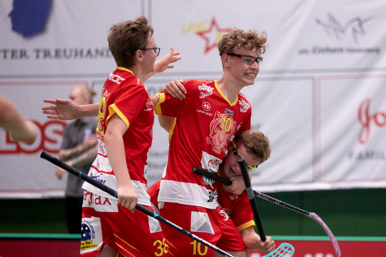 Junioren U16A
Zug United -  Unihockey Tigers Langnau am  26. September  2021 in der Sporthalle der Kantonsschule Zug 
Bild: Michael Peter