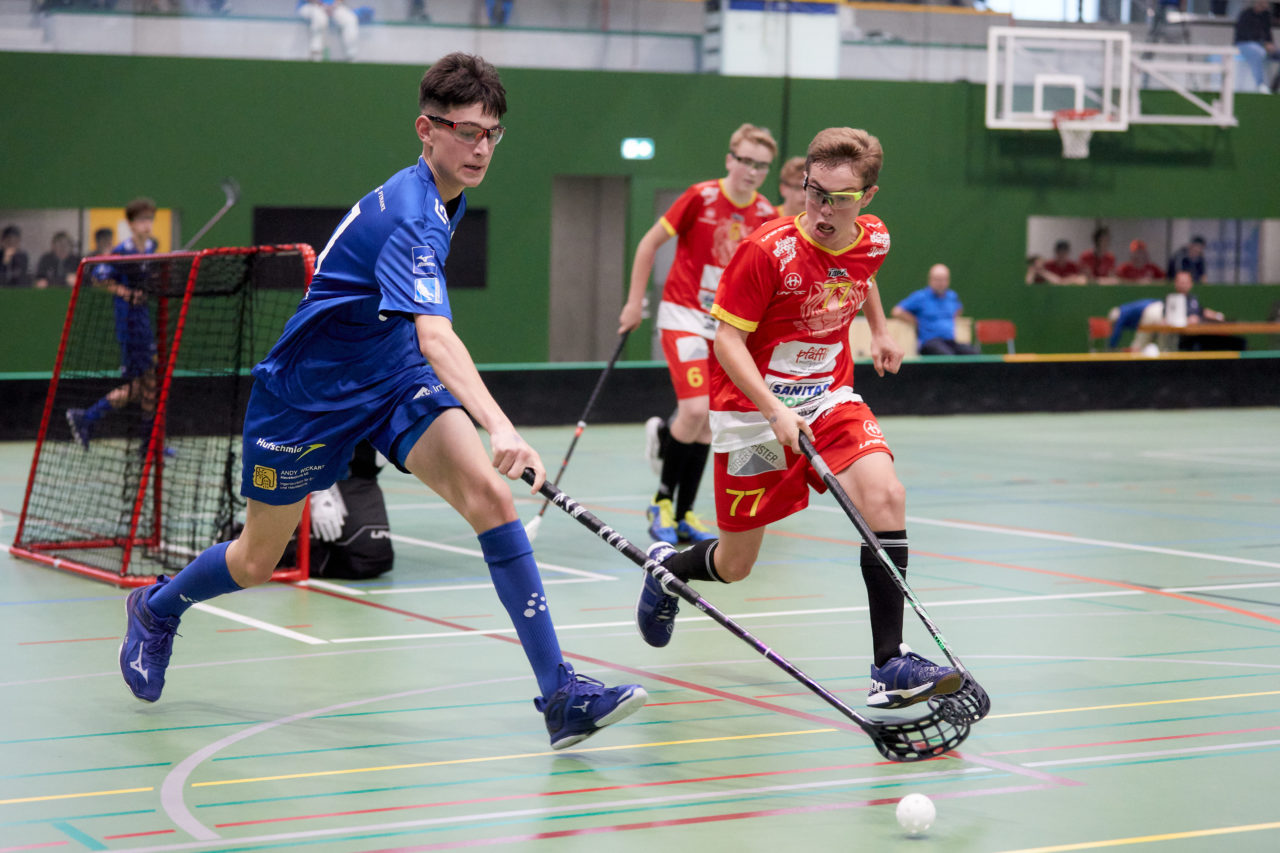 Junioren U16A
Zug United -  Unihockey Tigers Langnau am  26. September  2021 in der Sporthalle der Kantonsschule Zug 
Bild: Michael Peter