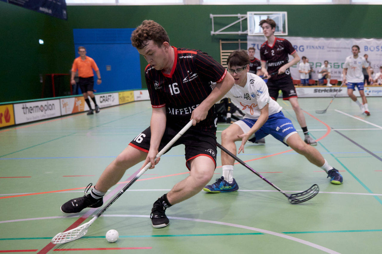 Junioren U21A
Zug United -  Chur Unihockey am  26. September  2021 in der Sporthalle der Kantonsschule Zug 
Bild: Michael Peter