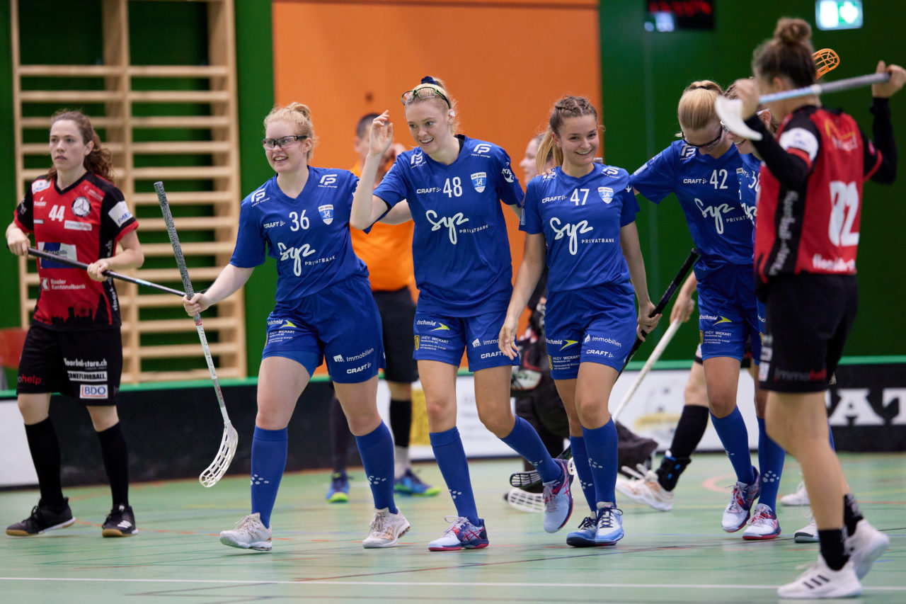 Juniorinnen U21A Zug United - Unihockey Basel Regio  am 12. September  2021 in der Sporthalle der Kantonsschule Zug 
Bild: Michael Peter