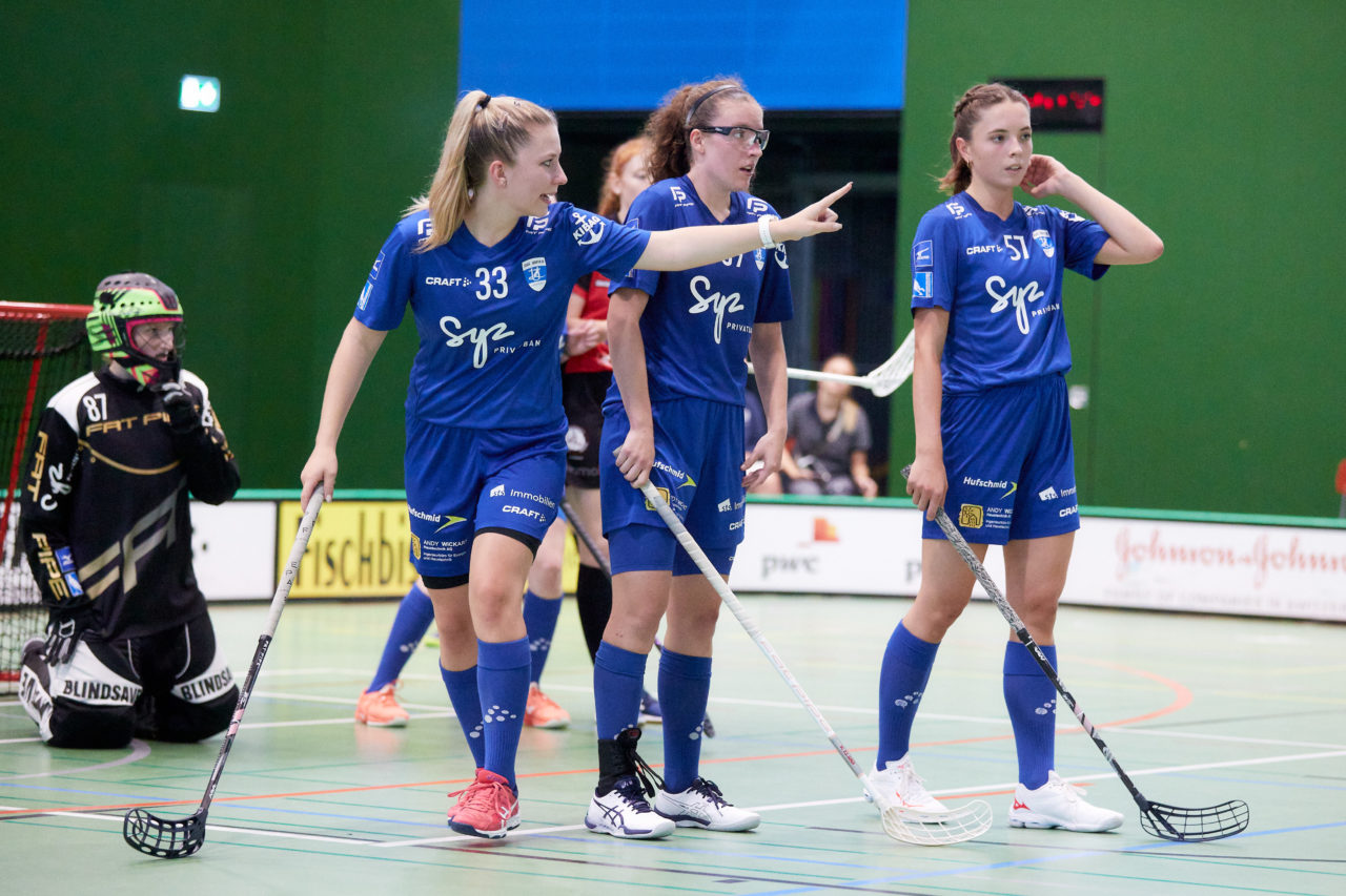 Juniorinnen U21A Zug United - Unihockey Basel Regio  am 12. September  2021 in der Sporthalle der Kantonsschule Zug 
Bild: Michael Peter