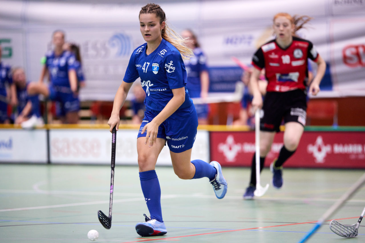 Juniorinnen U21A Zug United - Unihockey Basel Regio  am 12. September  2021 in der Sporthalle der Kantonsschule Zug 
Bild: Michael Peter