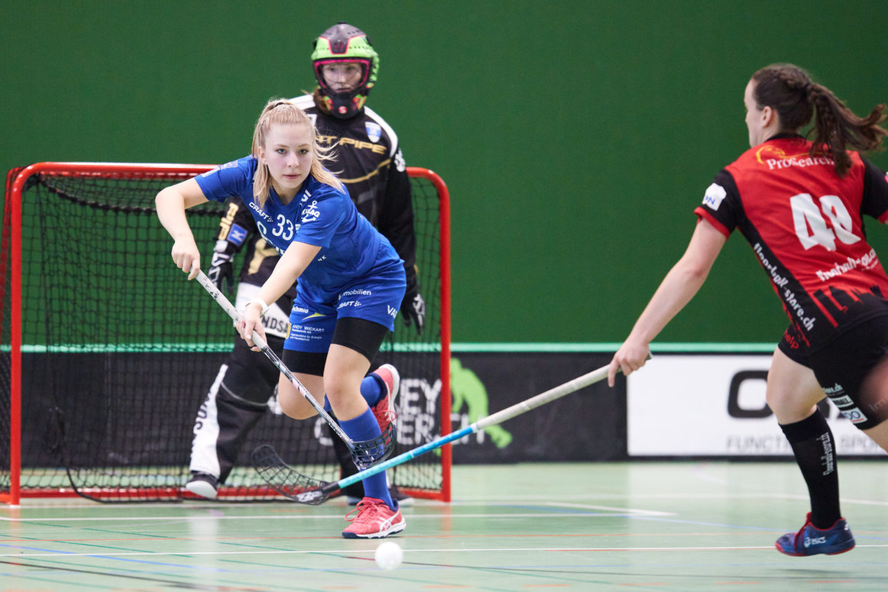 Juniorinnen U21A Zug United - Unihockey Basel Regio  am 12. September  2021 in der Sporthalle der Kantonsschule Zug 
Bild: Michael Peter