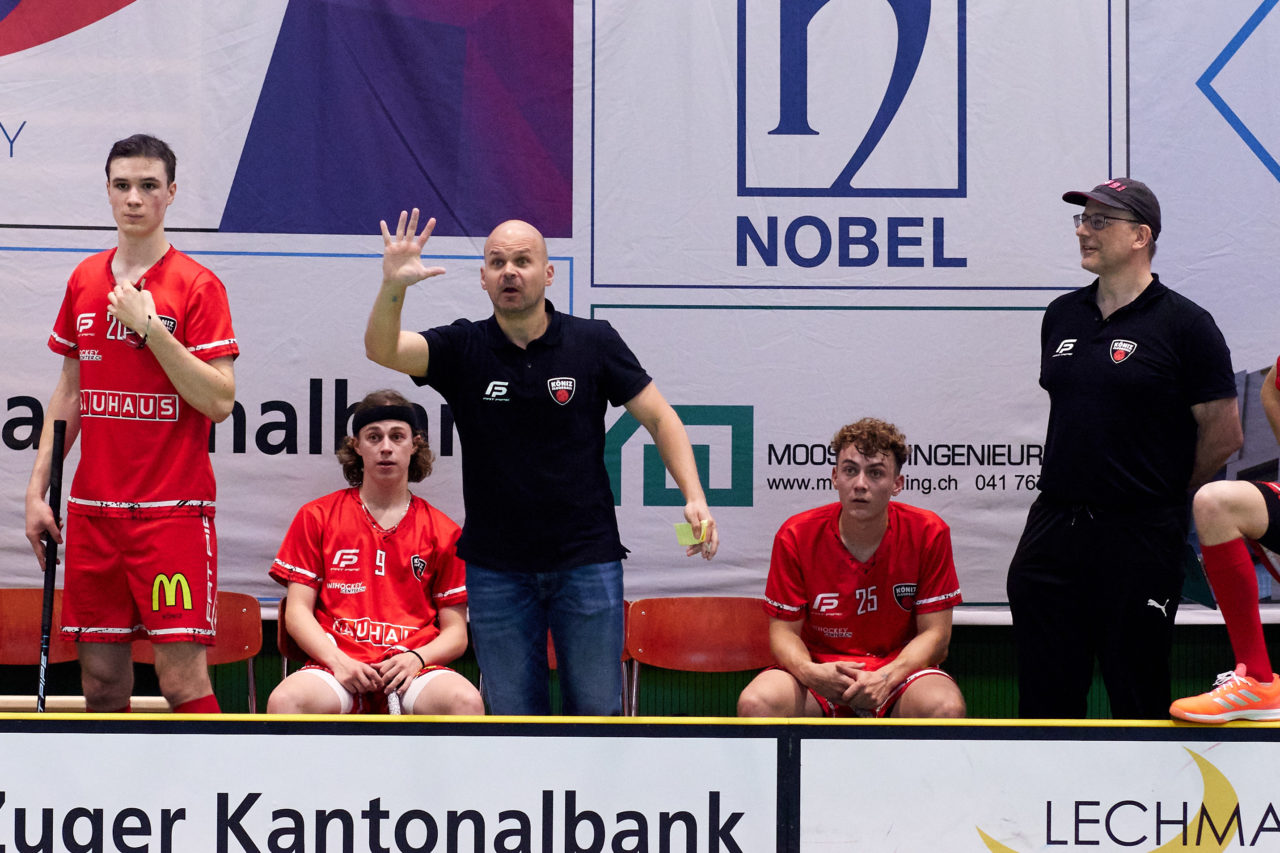 Junioren U21A
Zug United -  Floorball Köniz am 23. Oktober  2021 in der Sporthalle der Kantonsschule Zug 
Bild: Michael Peter