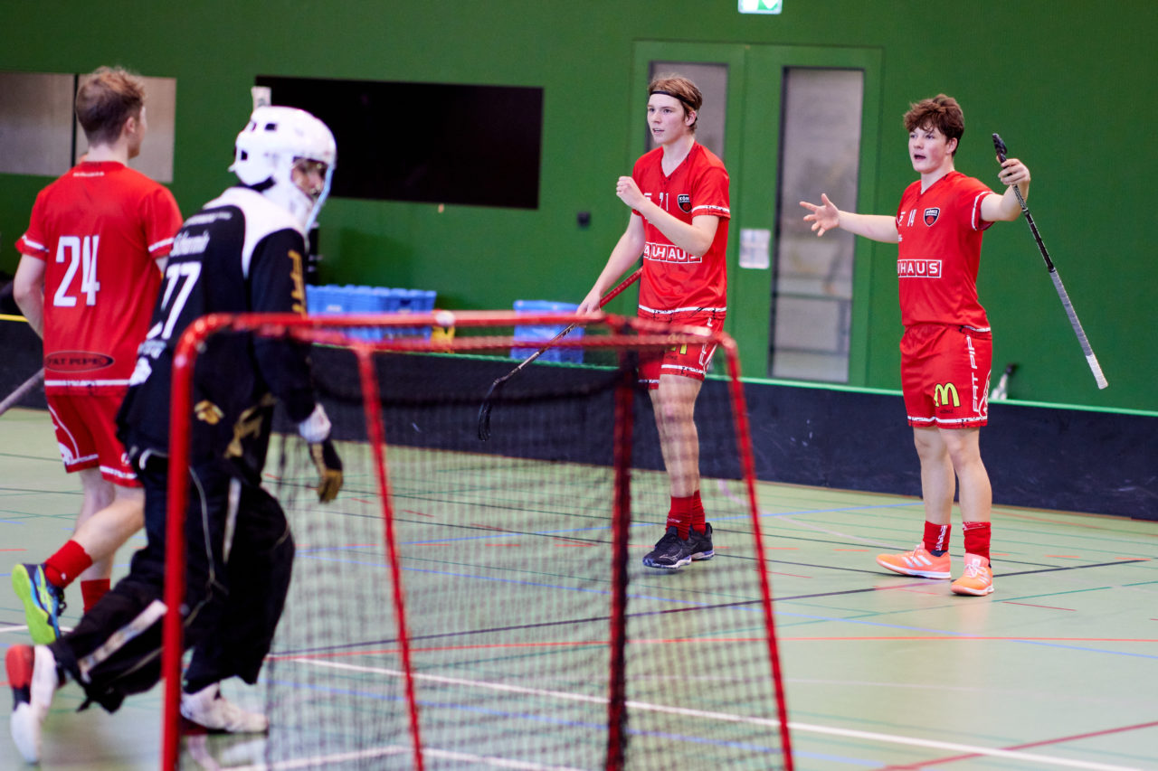 Junioren U21A
Zug United -  Floorball Köniz am 23. Oktober  2021 in der Sporthalle der Kantonsschule Zug 
Bild: Michael Peter