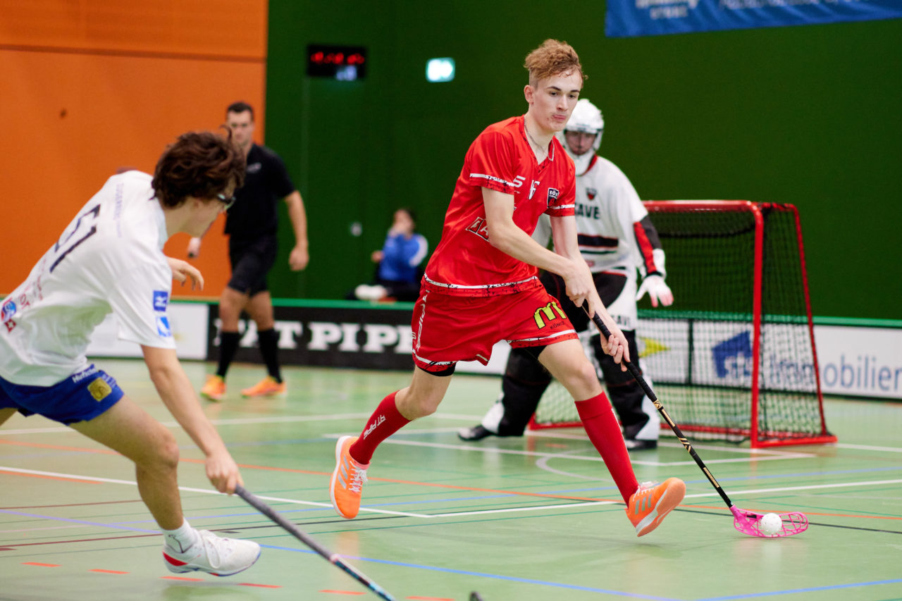 Junioren U21A
Zug United -  Floorball Köniz am 23. Oktober  2021 in der Sporthalle der Kantonsschule Zug 
Bild: Michael Peter