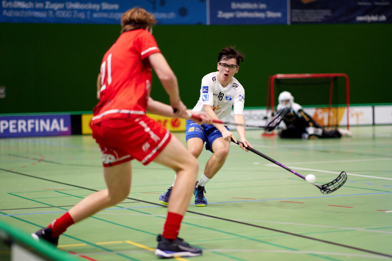 Junioren U21A
Zug United -  Floorball Köniz am 23. Oktober  2021 in der Sporthalle der Kantonsschule Zug 
Bild: Michael Peter