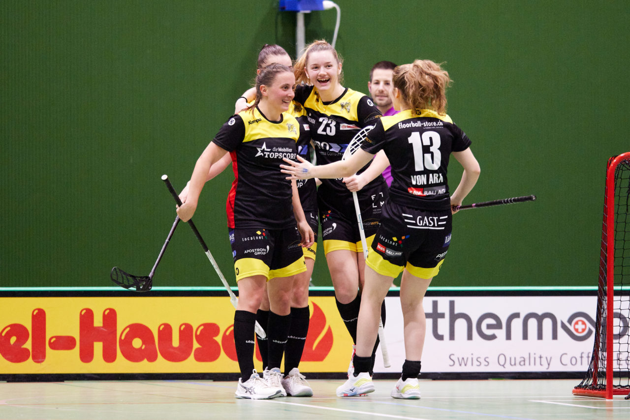 Zug United - Wizards Bern Burgdorf 
am 9. November 2022 in der Sporthalle der Kantonsschule Zug 
Bild: Michael Peter