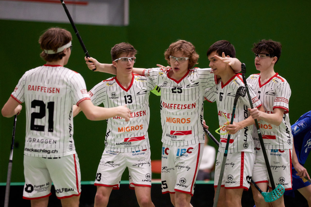 Junioren U16A
Zug United - Chur Unihockey am 19. Februar  2022 in der Sporthalle der Kantonsschule Zug 
Bild: Michael Peter