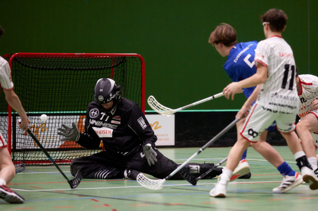 Junioren U16A
Zug United - Chur Unihockey am 19. Februar  2022 in der Sporthalle der Kantonsschule Zug 
Bild: Michael Peter