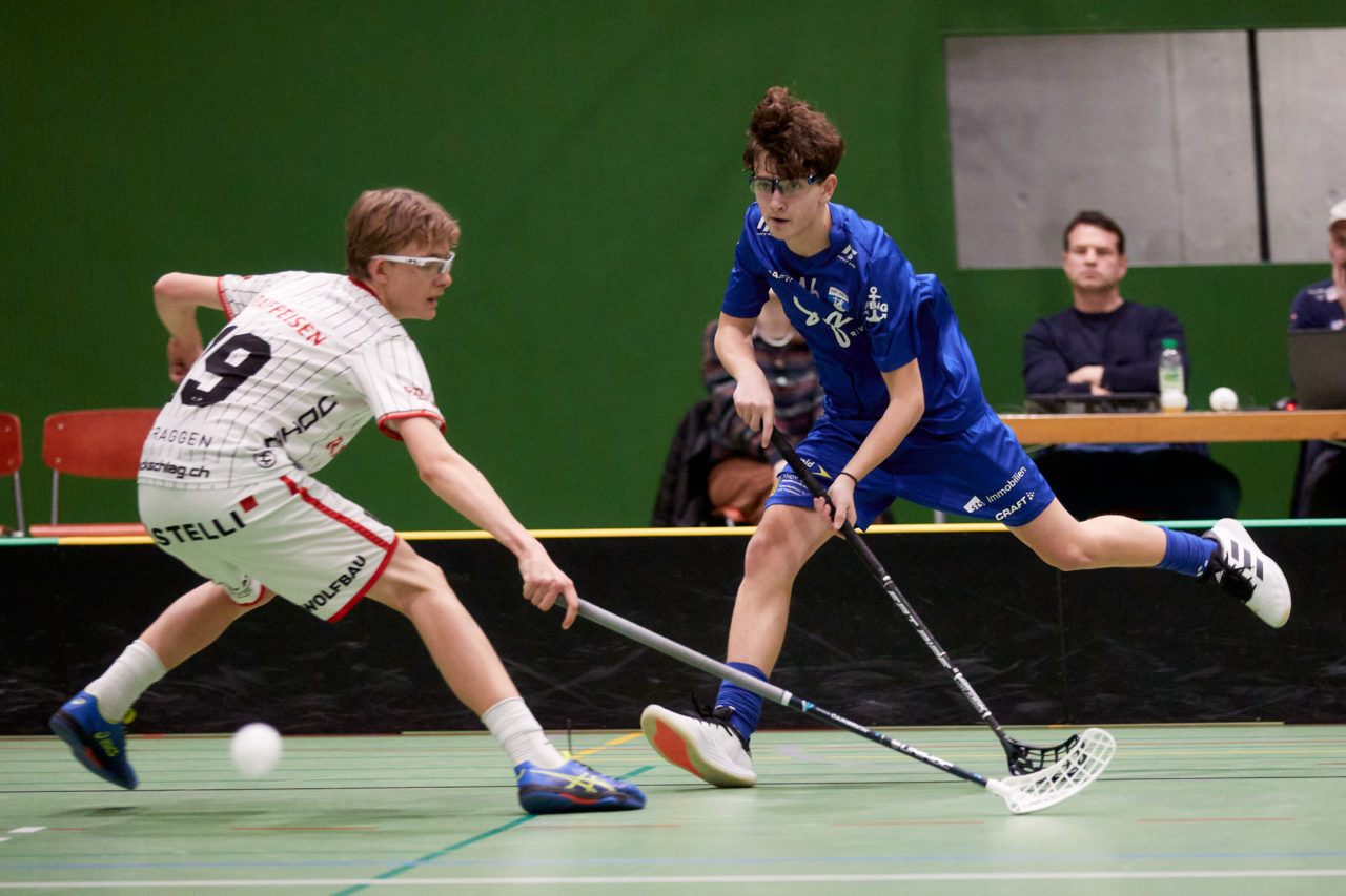 Junioren U16A
Zug United - Chur Unihockey am 19. Februar  2022 in der Sporthalle der Kantonsschule Zug 
Bild: Michael Peter