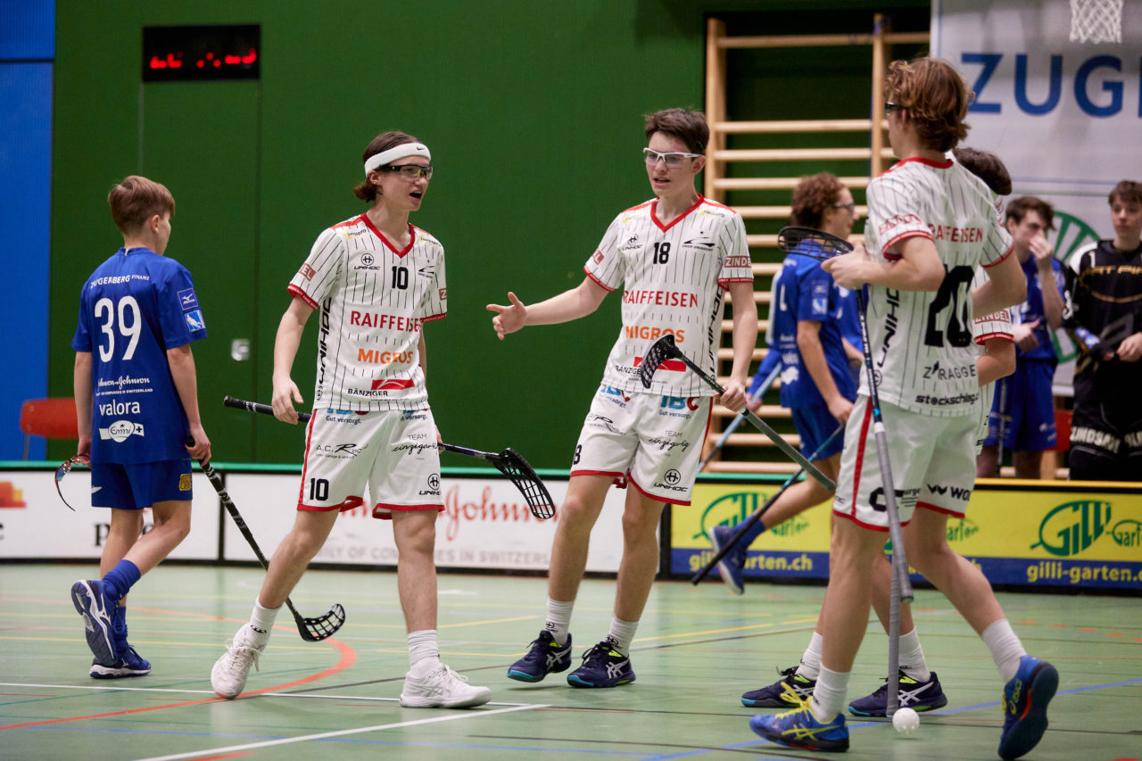 Junioren U16A
Zug United - Chur Unihockey am 19. Februar  2022 in der Sporthalle der Kantonsschule Zug 
Bild: Michael Peter