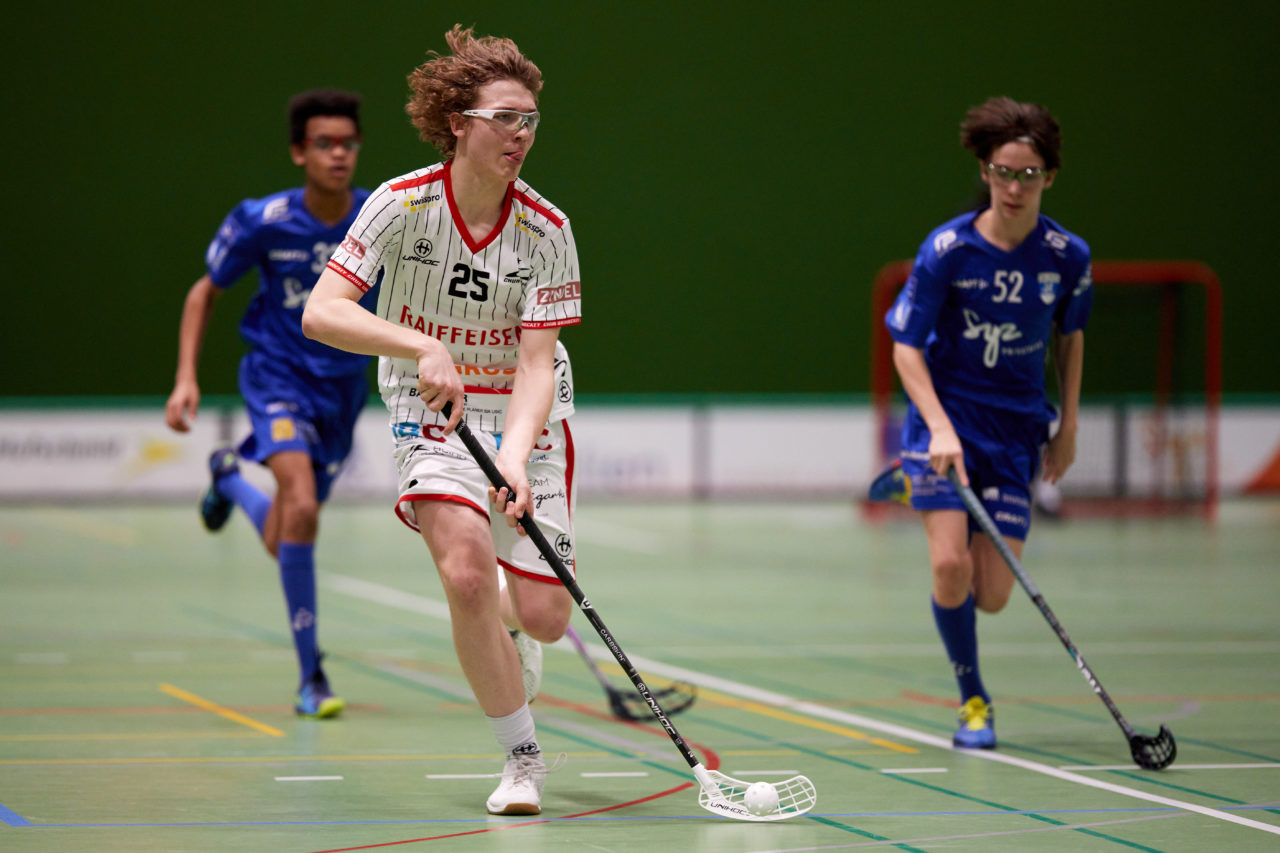 Junioren U16A
Zug United - Chur Unihockey am 19. Februar  2022 in der Sporthalle der Kantonsschule Zug 
Bild: Michael Peter