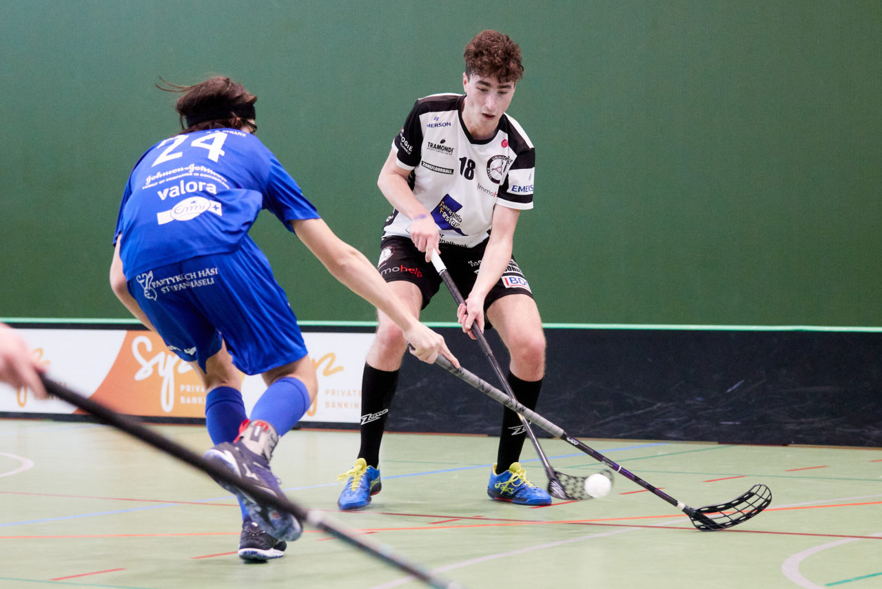 Junioren U18A 
Zug United - Unihockey Basel Regio  
am 17. Januar 2022 in der Sporthalle der Kantonsschule Zug 
Bild: Michael Peter