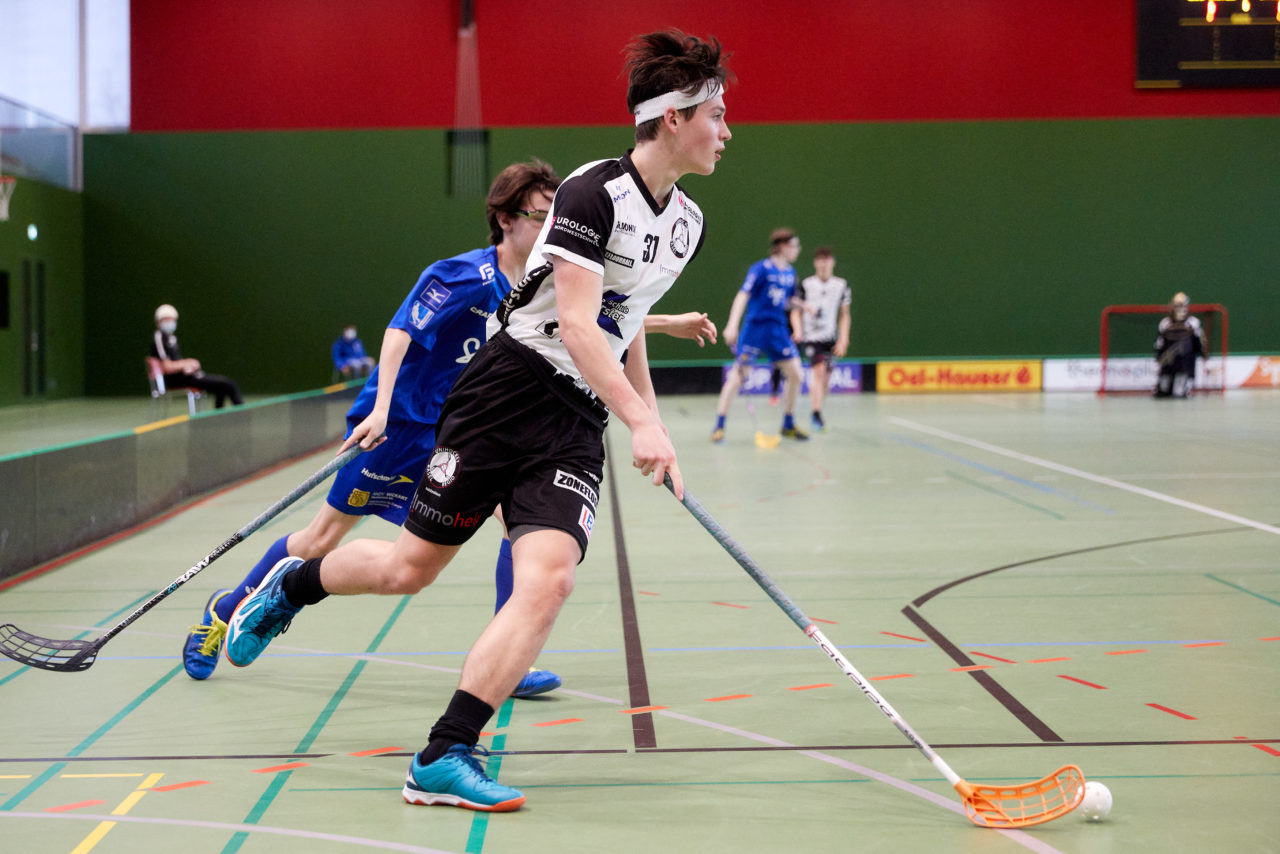 Junioren U18A 
Zug United - Unihockey Basel Regio  
am 17. Januar 2022 in der Sporthalle der Kantonsschule Zug 
Bild: Michael Peter
