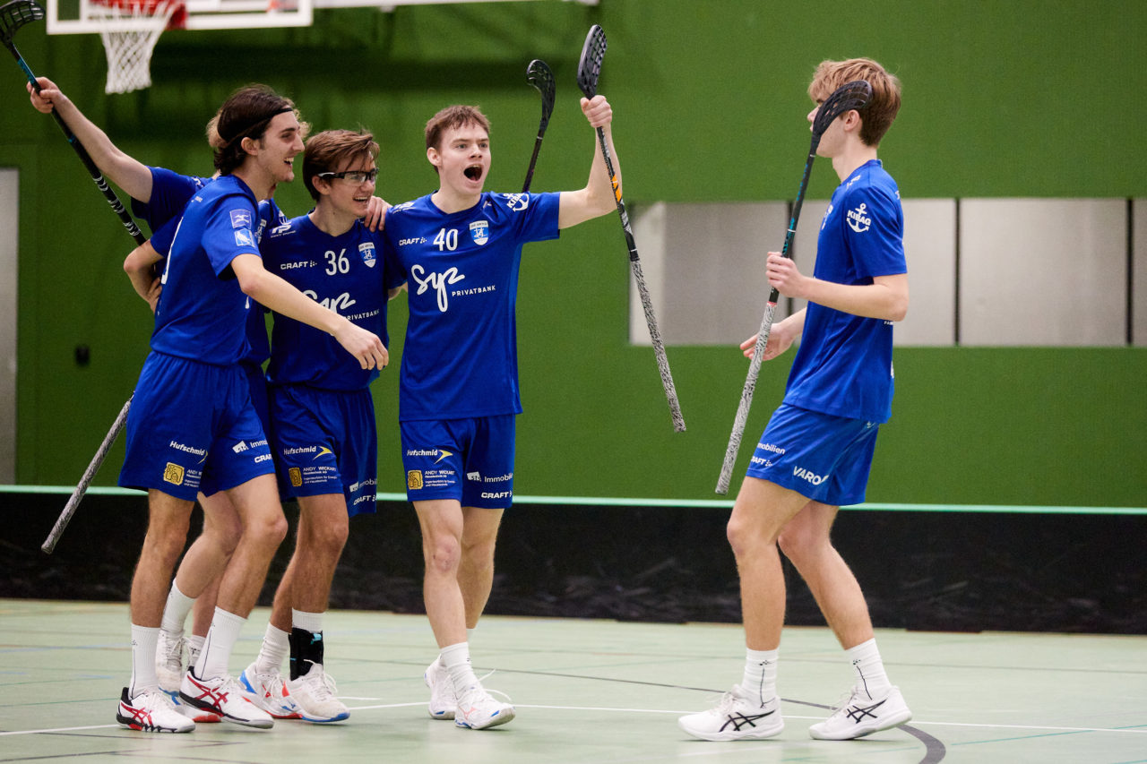 Junioren U21A Playoff 
Zug United - UHC Alligator Malans am 19. Februar 2022 in der Sporthalle der Kantonsschule Zug 
Bild: Michael Peter